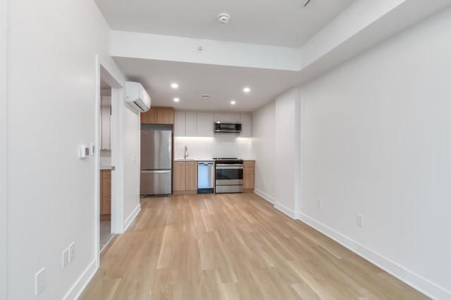 3.5 Condo neuf à louer Ville-Marie-tout inclus-Champlain dans Locations longue durée  à Ville de Montréal