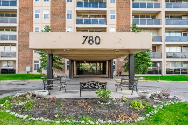 2 Bedroom Apartment for Rent - All Apartment Utilities Included in Long Term Rentals in London - Image 11