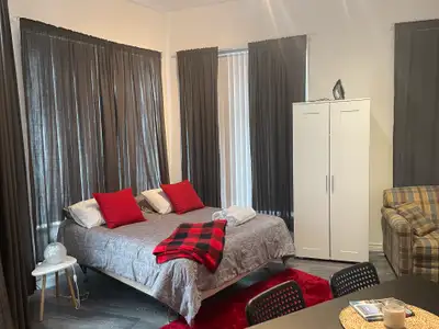 Superbe loft, St-Joseph Ouest MEUBLÉ CLIM. WIFI Juillet