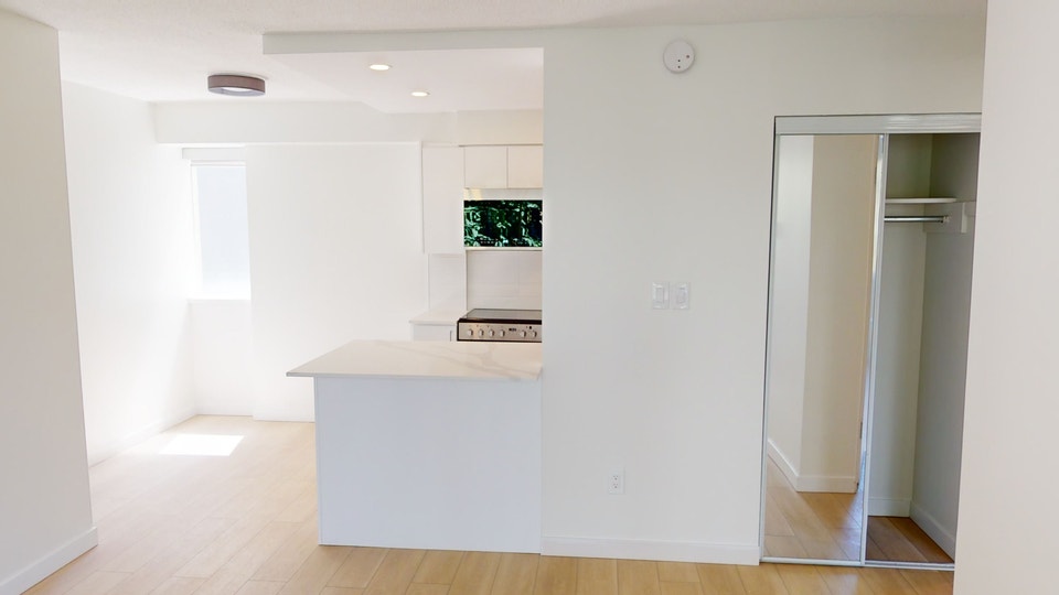 Apartment for Rent at The Windsor, West End Vancouver 3