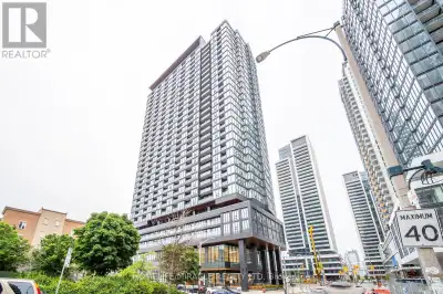 817 - 19 WESTERN BATTERY ROAD Toronto (Niagara), Ontario