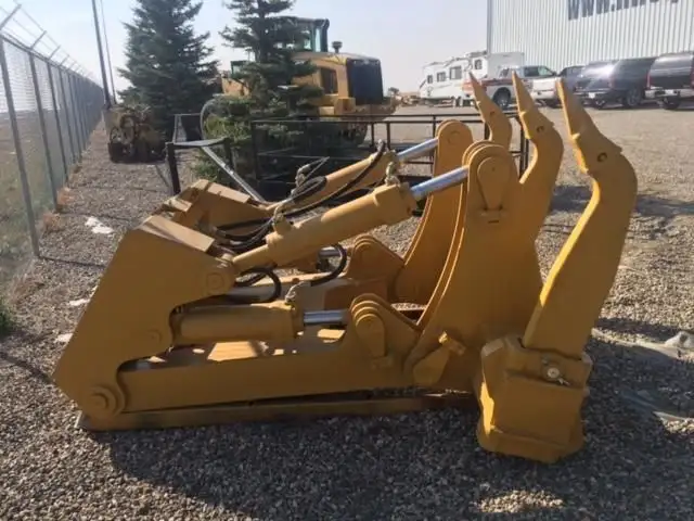2024 CAT D7 dozer multi shank ripper New CAT D7 dozer multi shan in Heavy Equipment in Lethbridge - Image 6