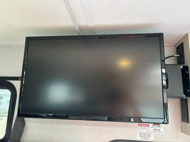 2023 Forester 2441 CD in RVs & Motorhomes in Laval / North Shore - Image 21