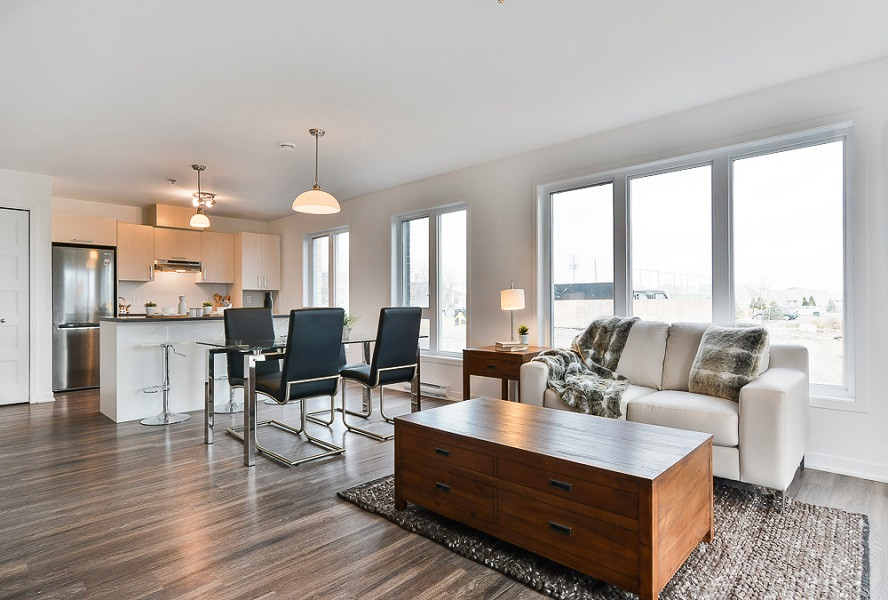 StHubert Vivaxcès 3 1/2 Tout inclus Garage disponible Locations