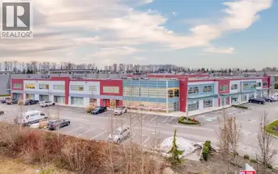 This 1,937 sq. ft. office/warehouse in Glenlyon Centre is located on North Fraser Way in Burnaby's m...