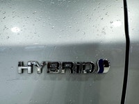 High-Value Options: Sunroof Leather Interior Navigation Low Mileage The 2010 Toyota Prius offers out... (image 6)