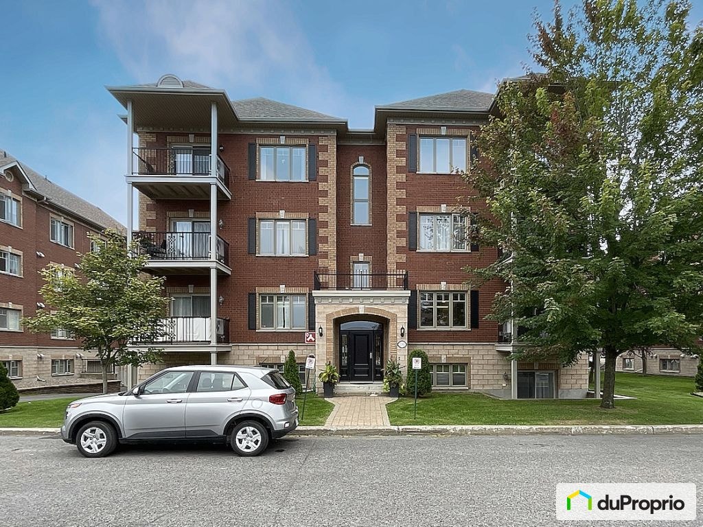 $439,900 - Condominium for sale in Longueuil (St-Hubert) — photo 1