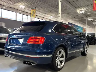 2019 Bentley Bentayga V8 AWD | NO LUX TAX | NIGHT VISION | HEADS, View more
