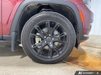 This Jeep Grand Cherokee L delivers a Regular Unleaded V-6 3.6 L/220 engine powering this Automatic... (image 8)