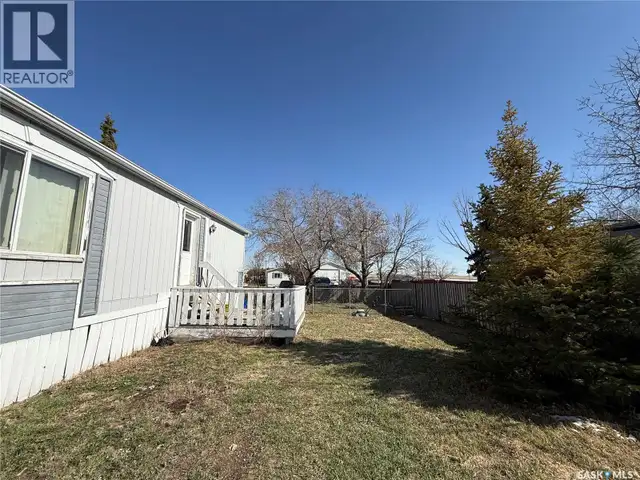 710 1st AVENUE W Kindersley, Saskatchewan in Houses for Sale in Saskatoon - Image 5