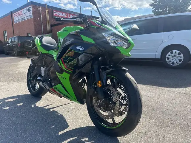 2024 Kawasaki Ninja 650 ~ NINJA 650 ~ ABS ~ KRT EDITION ~ NICE B in Sport Bikes in City of Toronto - Image 5