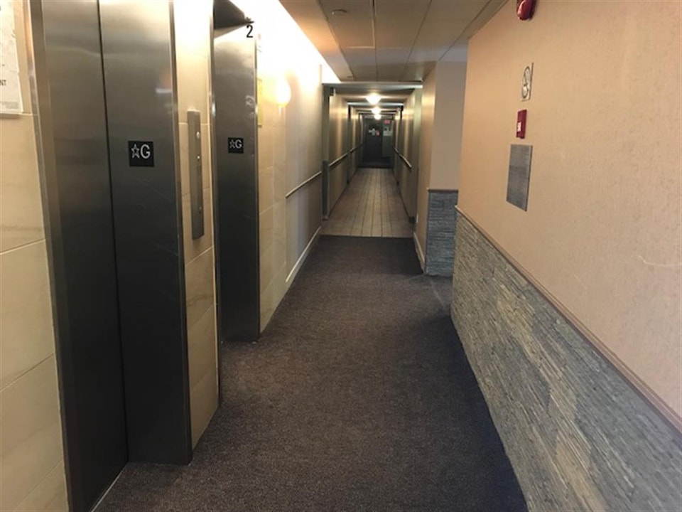 Studio Apartment on Merivale for December $1299 5