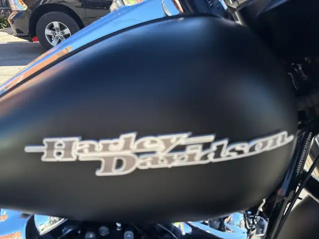 2017 Harley-Davidson Street Glide ~ STREET GLIDE ~ 107CI ~ DETAT in Sport Touring in City of Toronto - Image 31