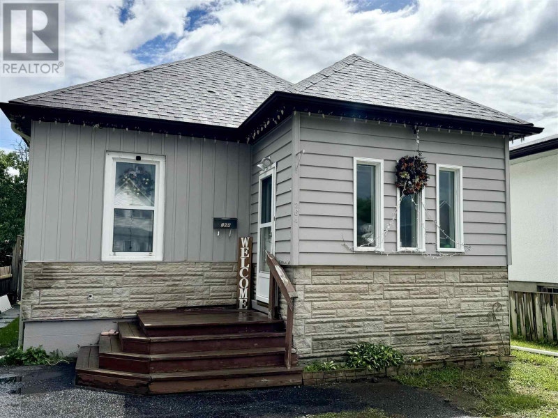 264 Amelia ST W Thunder Bay, Ontario Houses for Sale Thunder Bay