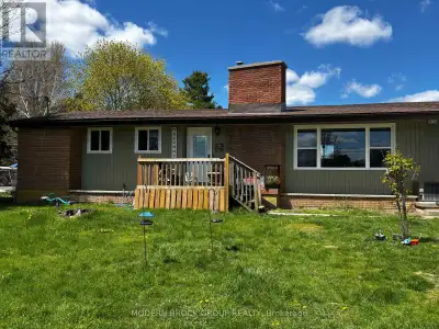 Welcome to 2499 Perth Road in Glenburnie, conveniently located just minutes north of Kingston/Highwa...