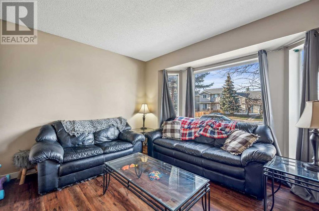 61 Martindale Boulevard NE Calgary, Alberta in Houses for Sale in Calgary - Image 3