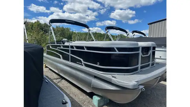 2025 Princecraft Vectra® 21 RL Tritoon Black On Sale At Marsh's  in Powerboats & Motorboats in Barrie - Image 2