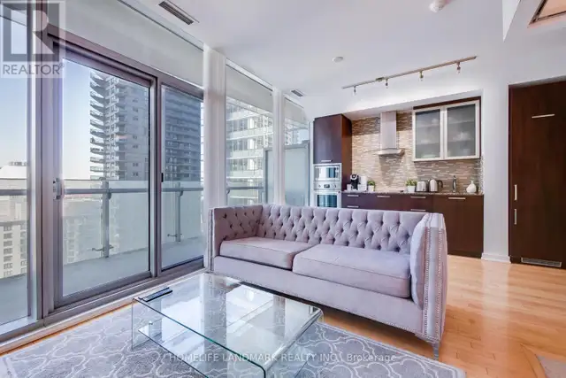 1807 - 14 YORK STREET Toronto (Waterfront Communities), Ontario in Long Term Rentals in City of Toronto - Image 10