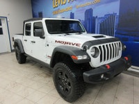 JEEP GLADIATOR MOJAVE 2023 4X4 TOUT ÉQUIPÉ V6 3.6L MANUEL 6 RAPPORTS TOUT ÉQUIPÉ / GPS NAVIGATION /... (image 2)