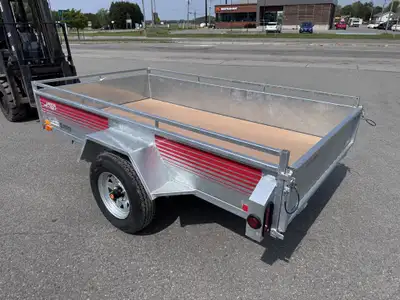 00794 COT? FERM? - -RAMPE - JACK. Vehicle Information Provided by autoTRADER.ca .