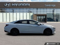 Discover your perfect daily companion in this Polar White 2022 Hyundai Elantra Preferred, ready to e... (image 4)