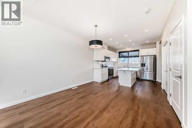 80 Magnolia Way SE Calgary, Alberta in Houses for Sale in Calgary - Image 6