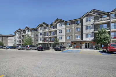 Broadstreet's Edgewood Place offers 2 bedroom pet friendly apartments for rent in the historic area...