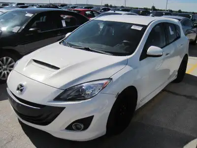COMPLETEL PART OUT 2010 MAZDASPEED3 WHITE 6 SPEED 2.3L TURBO 221km RUNS AND DRIVES COMPLETE CAR AVAI...