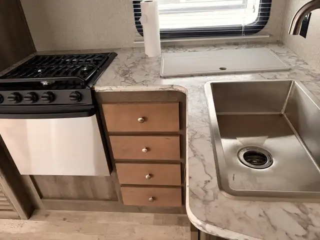2018 Keystone SPRINTER 29 FWBH in Travel Trailers & Campers in St. Albert - Image 21