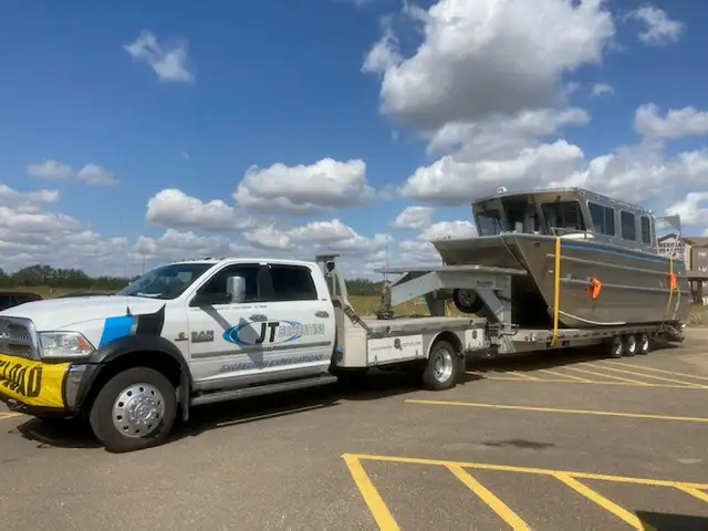 Class 5 With Heavy Trailer Endorsement/Class 3 Drivers in Drivers & Security in Delta/Surrey/Langley - Image 5