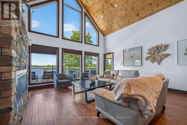 64 MCCORDS ROAD McKellar, Ontario in Houses for Sale in Barrie - Image 12