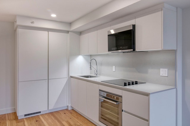 3460 Peel Street 3460 Peel Street — photo 1