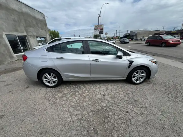 2017 Chevrolet Cruze LT603673841716449283