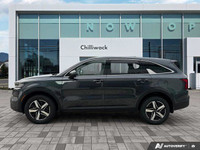 This Kia Sorento delivers a Regular Unleaded I-4 2.5 L/152 engine powering this Automatic transmissi... (image 1)