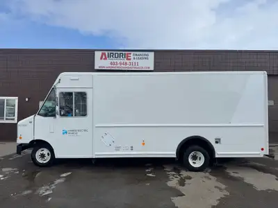 2011 Ford E-450 Step Van 5.4L V8 Gas 233,240 KM DRW RWD L 16 FT W 7 FT 9" H 6 FT 10" Power Locks, Fa...