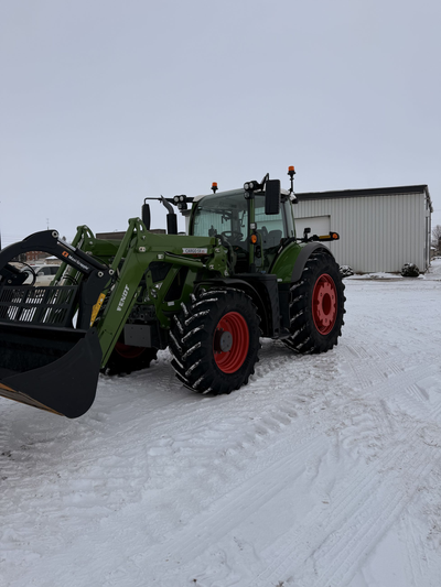 Excellent shape 2022 Fendt 720 Gen 6 Tractor 10/10. 0% FINANCING!!!!! 1895 hours 210 HP 650/65R42 re...