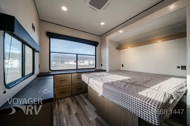 2026 Jayco Jay Flight 401FLTS Bungalow in Travel Trailers & Campers in Kelowna - Image 23