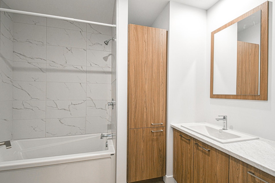 4½ à louer — 2062 Rue de la Visitation, app. 205 3