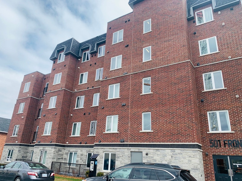 205501 Frontenac St 3 bedroom all inclusive Available now! Long