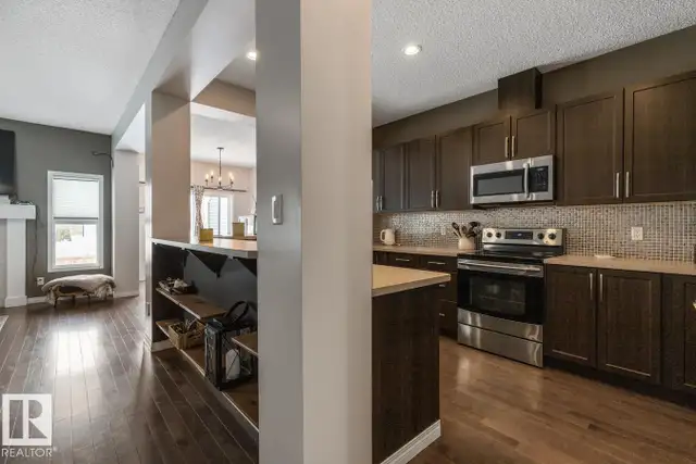 558 STURTZ LI Leduc, Alberta in Houses for Sale in Edmonton - Image 9