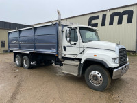 2013 Freightliner 114 T/A Silage Grain Truck, Allison