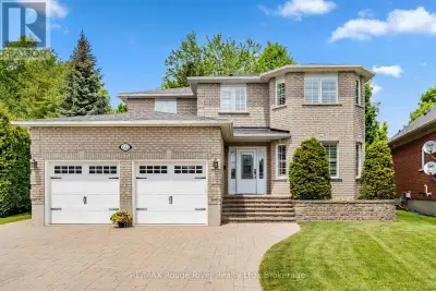 Welcome to 60 Weller Court, an elegant, quality built home nestled on a quiet private court and surr...