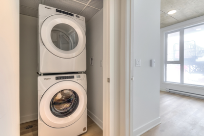 4.5 2sdb condo appartement a louer Ville Saint Laurent-Leora, View more