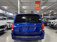 **SPRING SPECIAL!** FEATURING : V6 POWERED, POWER SLIDING DOORS, POWER TRUNK, 7 PASSENGER STOW&GO FO... (image 4)