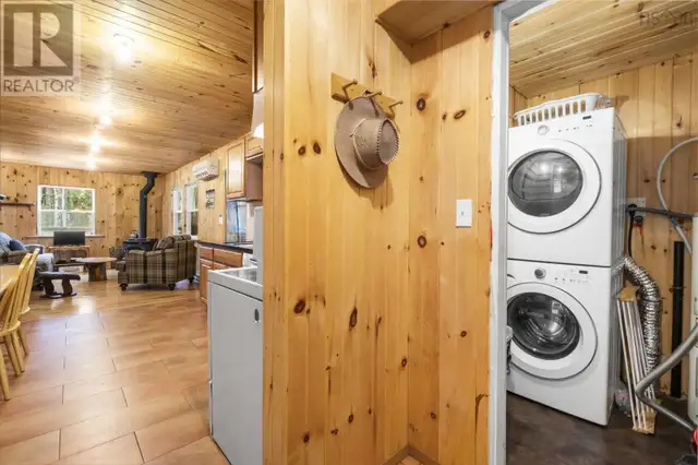 87 Edith's Point Road South Brookfield, Nova Scotia in Houses for Sale in Bridgewater - Image 4