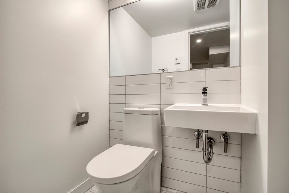 spacious 3bed,2bath unit for rent, Town of Mont-Royal - ID 4524 4