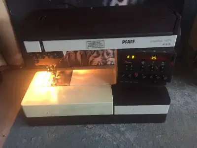 Pfaff Sewing Machine CREATIVE 1471 Computerized, View more