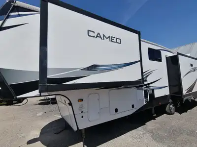 2021 CROSSROADS CAMEO 3701RL, View more