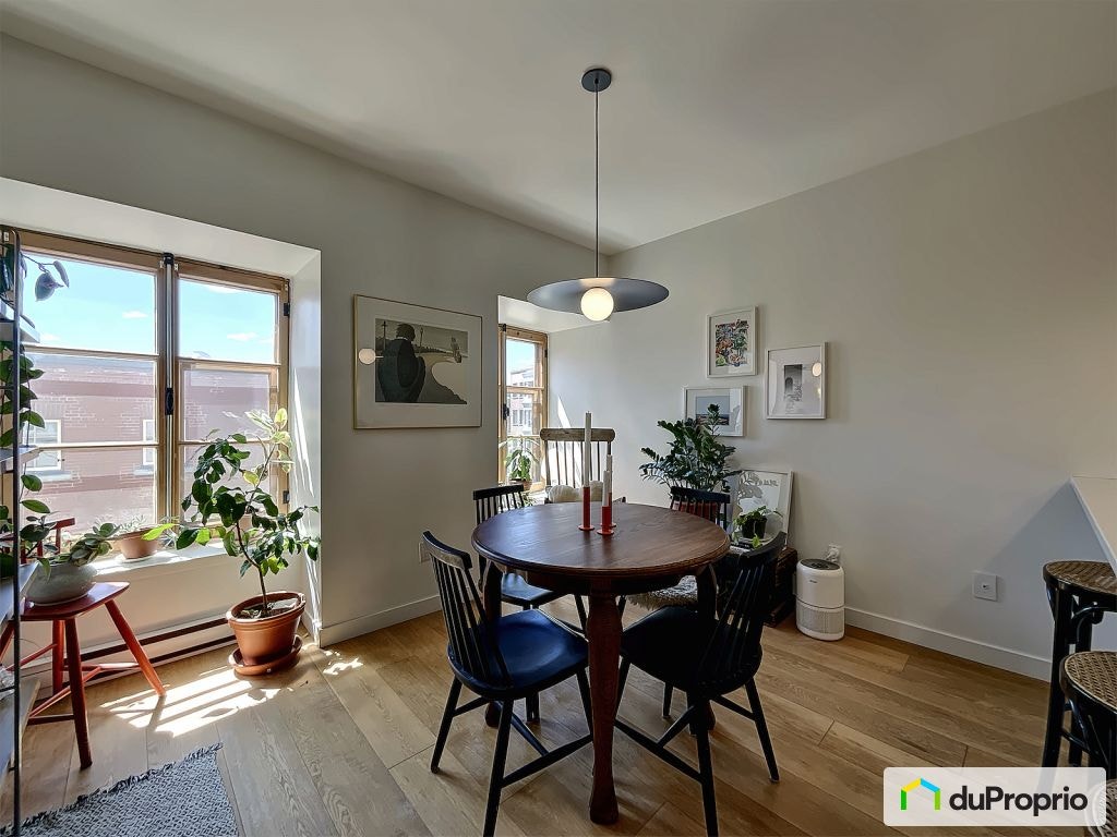 $292,900 - Condominium for sale in Old-Quebec — photo 1