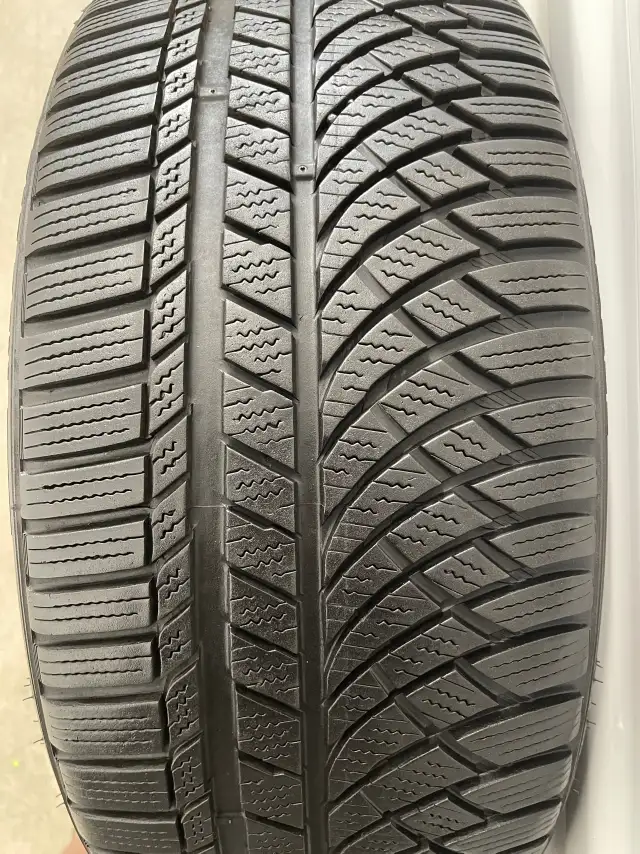 Pair2️⃣:  235/45R18 98V XL  Kumho WinterCraft WP72. in Tires & Rims in Mississauga / Peel Region - Image 8